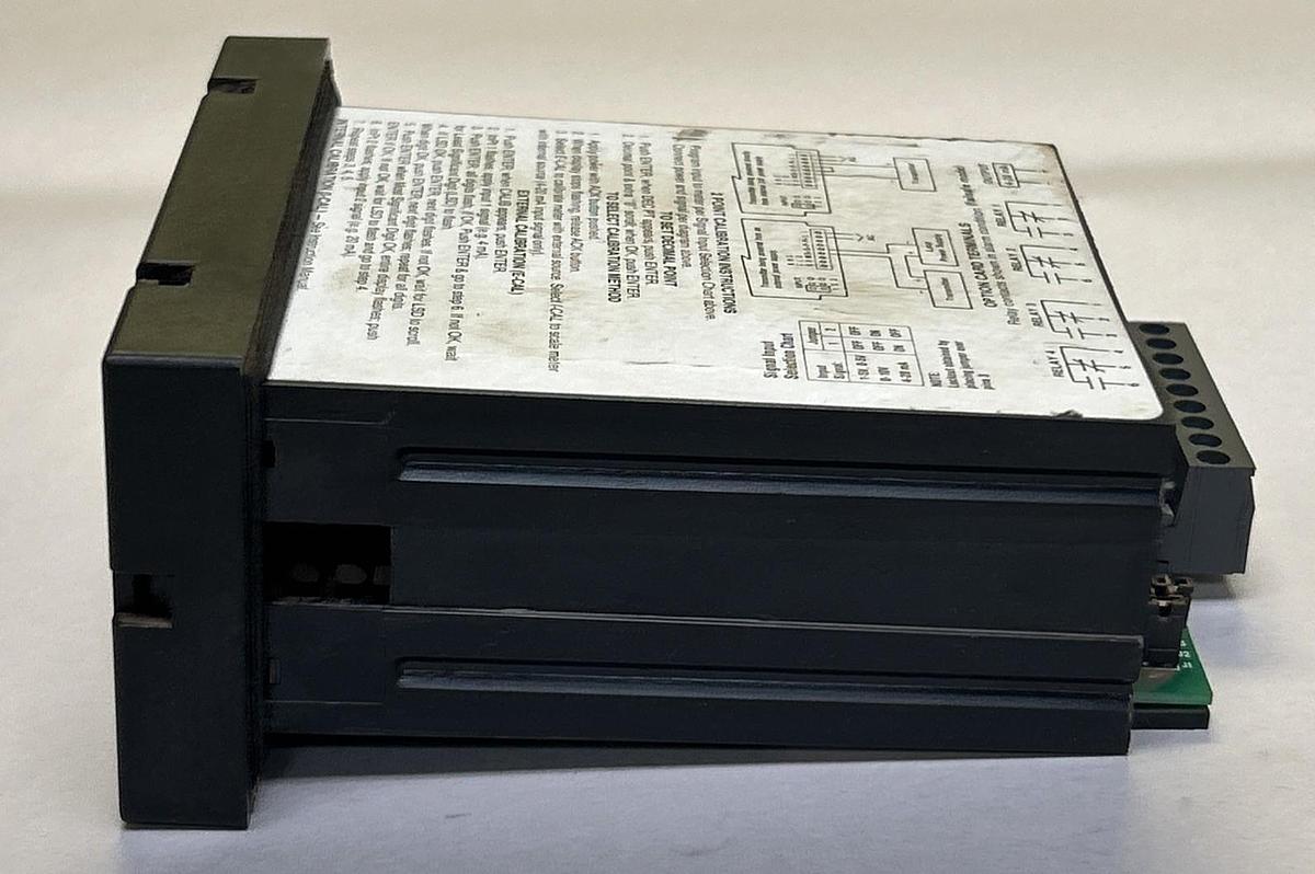 Used PRECISION DIGITAL,PD690-3-N,UNIVERSAL DIGITAL PROCESS METER