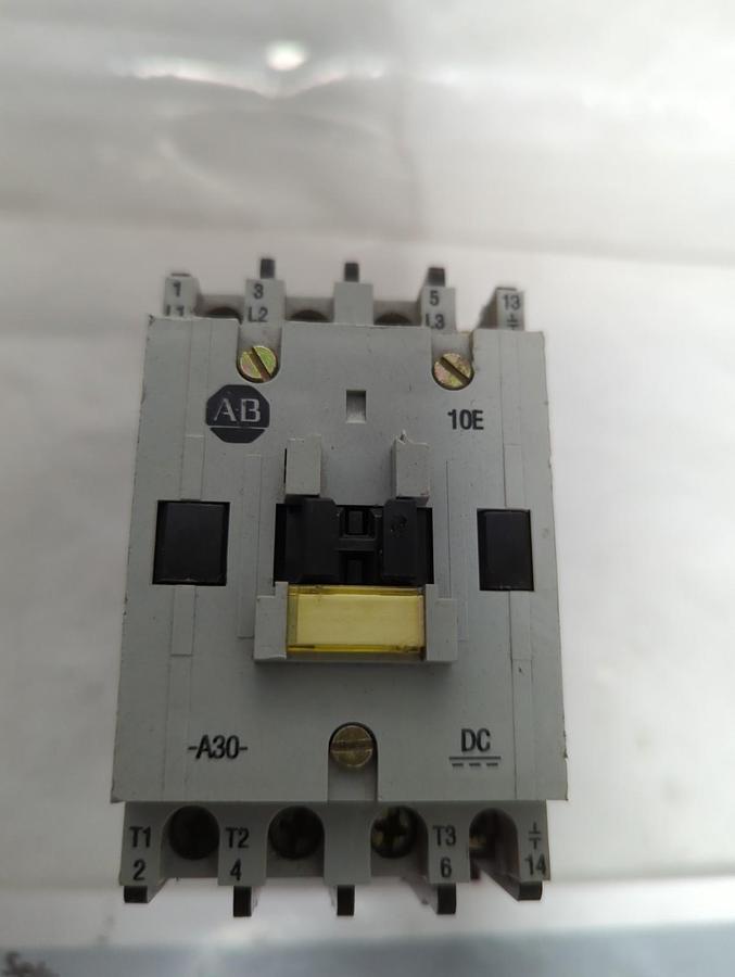 Used ALLEN BRADLEY,100-A30NZ*3,SERIES B CONTACTOR PRE-OWNED