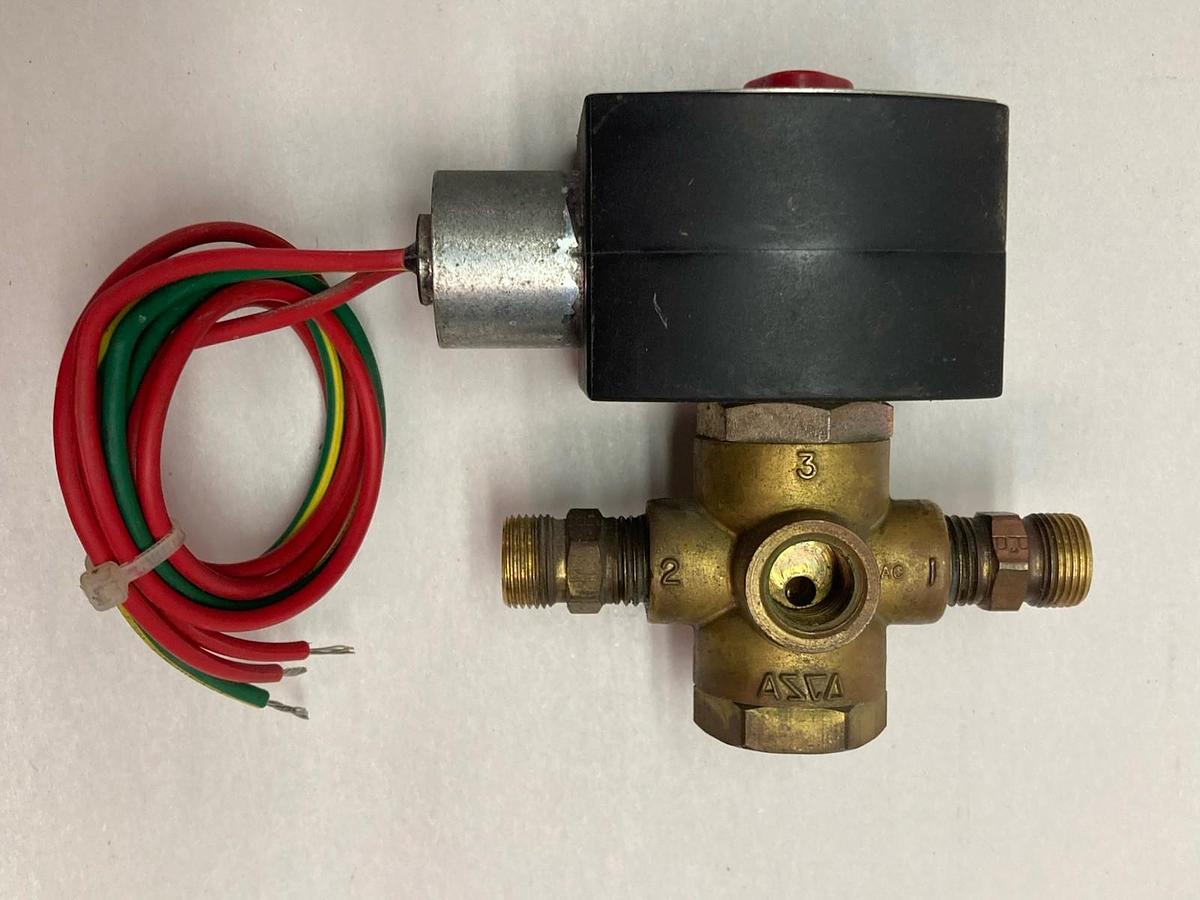 Used Asco,8320G174,Solenoid Valve 1/4 Inch 100PSI 17.1 Watts