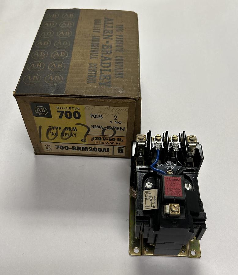 Used ALLEN BRADLEY,700-BRM200A1,SER B RAIL RELAY NEW