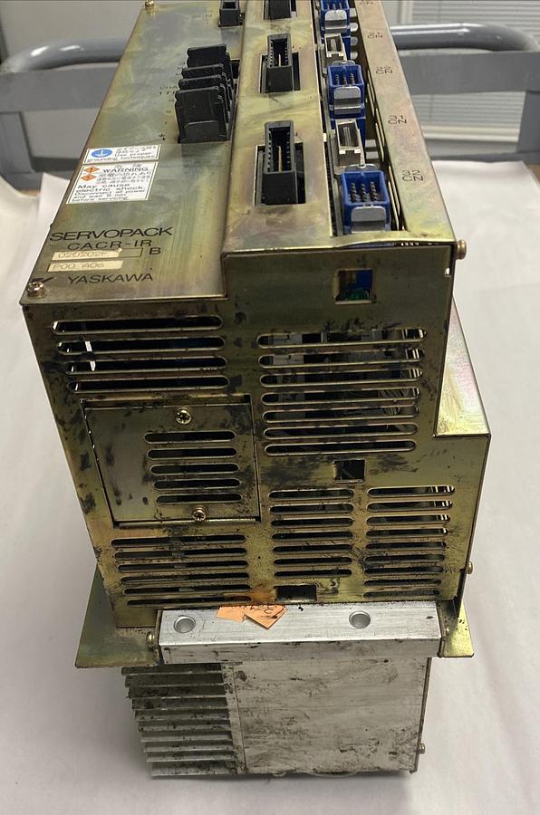 Used Yaskawa,CACR-IR020202F,Servopack