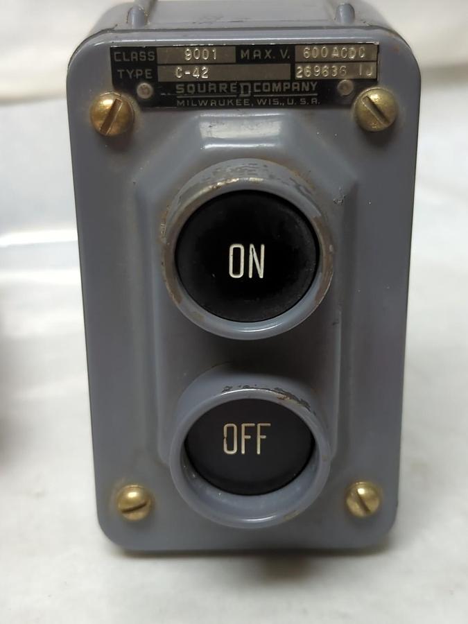 Used SQUARE D,9001 TYPE C-42,ON/OFF CONTROL SWITCH PRE-OWNED