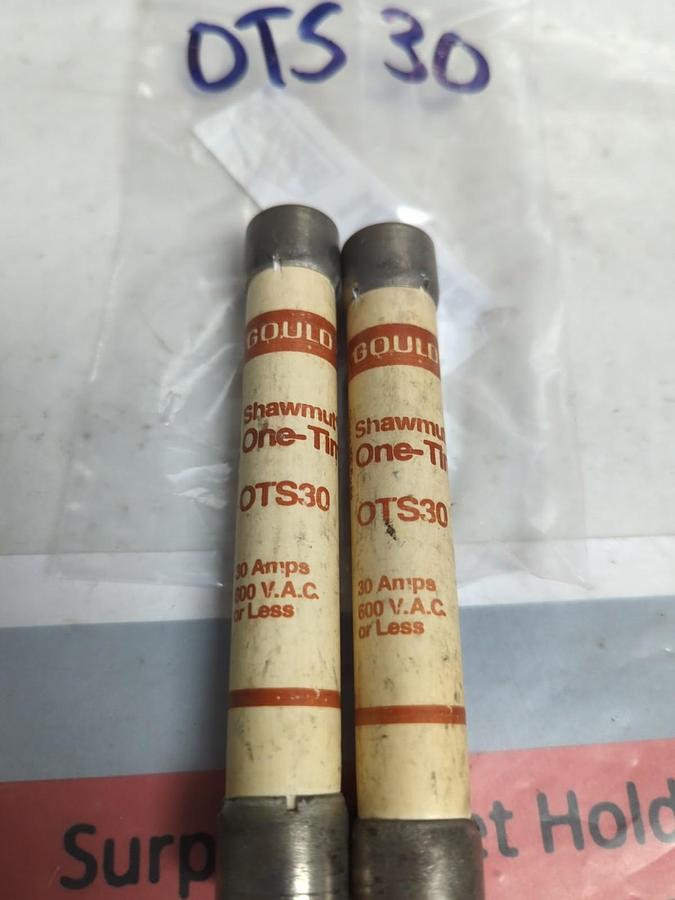 Used GOULD SHAWMUT,OTS30,ONE-TIME 30 AMP FUSE LOT OF 2 PRE-OWNED