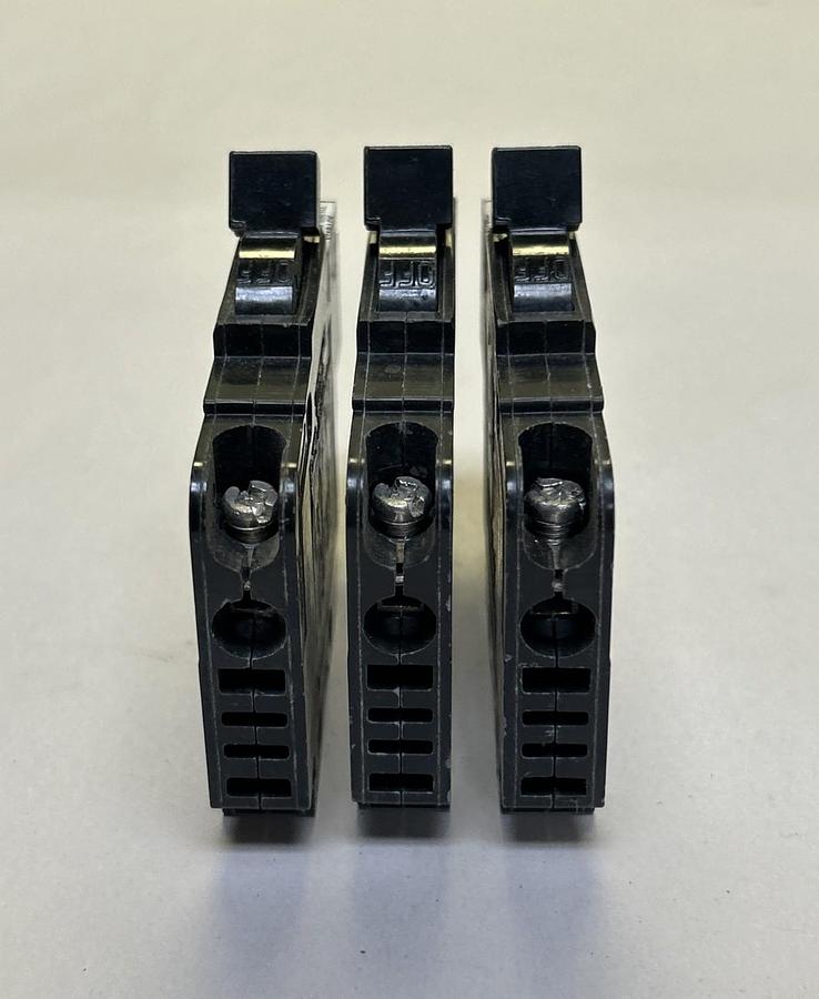 Used AMERICAN FPE,NCASWD120,CIRCUIT BREAKER 20A 120/240V 1P LOT OF 3