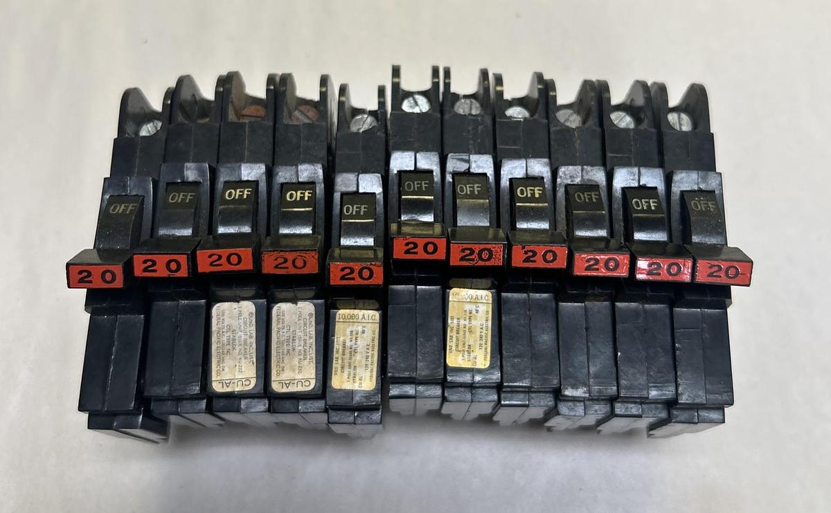 Used FEDERAL PACIFIC,NC120,CIRCUIT BREAKER 20A 120/240V 1P LOT OF 11