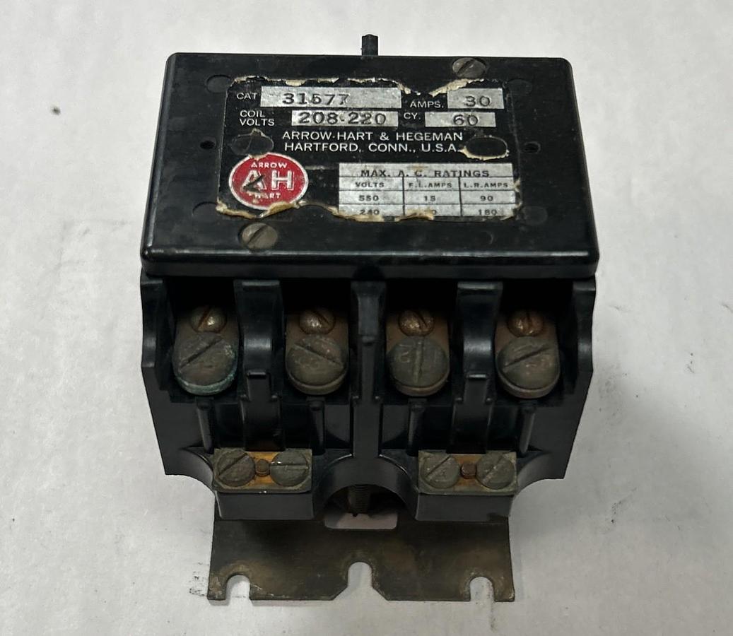 Used ARROW HART,31577,CONTACTOR 30A