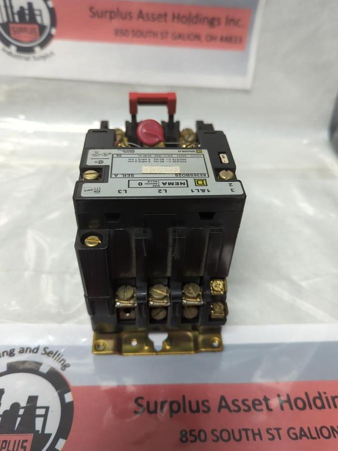 Used SQUARE D,8536SB02S,MAGNETIC MOTOR STARTER SERIES A SIZE 0 120V 60HZ