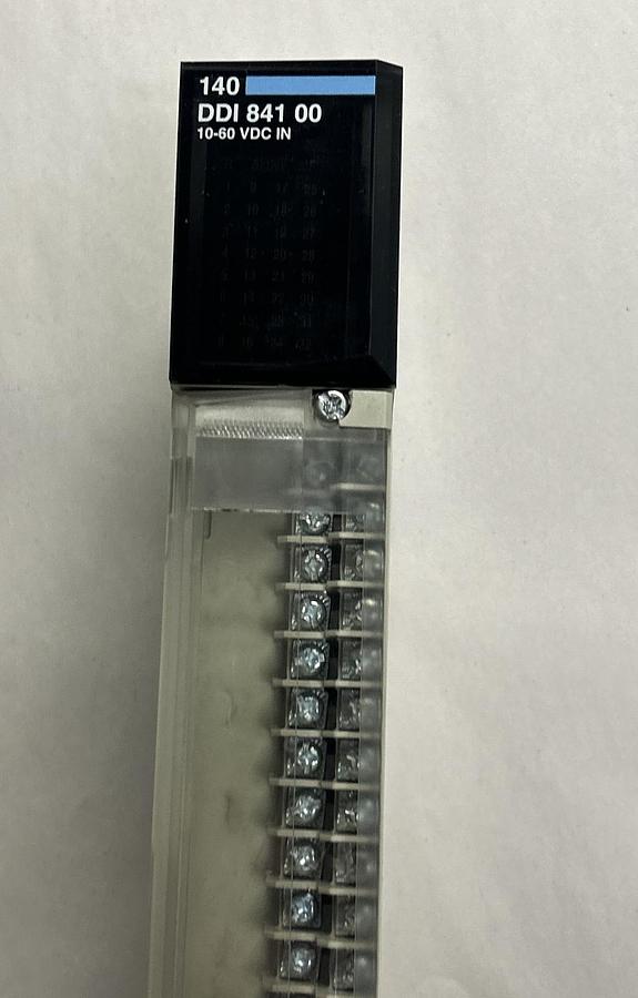 Used SCHNEIDER ELECTRIC MODICON,140DDI84100,INPUT MODULE