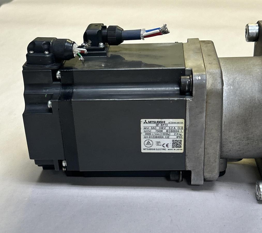 Used MITSUBISHI,HF-KP73,AC SERVO MOTOR W/ VRSF-25D-750-T3 REDUCER