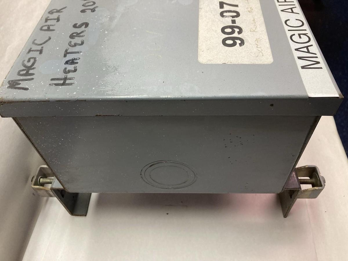 Used Westinghouse,456D-905-G06,Tap De-Ion Switch Busway Plug 30A 277/480Vac 60 Cycles