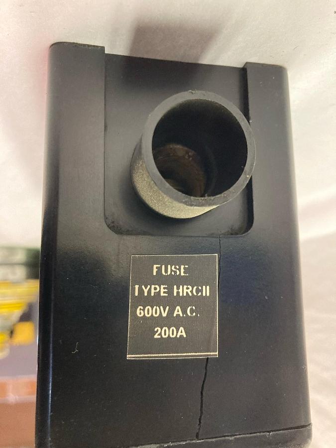 Used Cooper Bussmann,200 DF,Fuse Holder 200A 600V