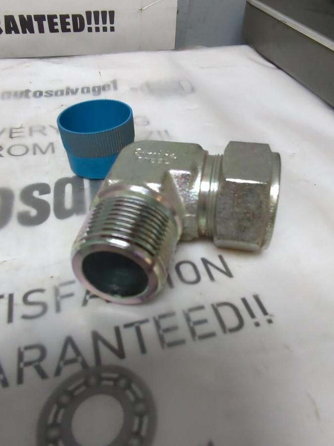 SWAGELOK,NA,1 INCH TUBE X 1 INCH MALE NPT 90° ELBOW FITTING NOS