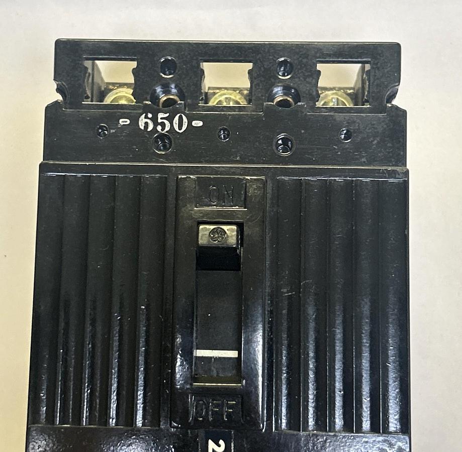 GENERAL ELECTRIC,TE132020,CIRCUIT BREAKER 20A 240V 3P NOS