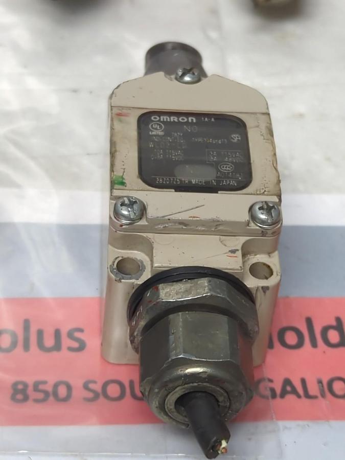 Used OMRON,WLD2-LD,LIMIT SWITCH LOT OF 6 PRE-OWNED