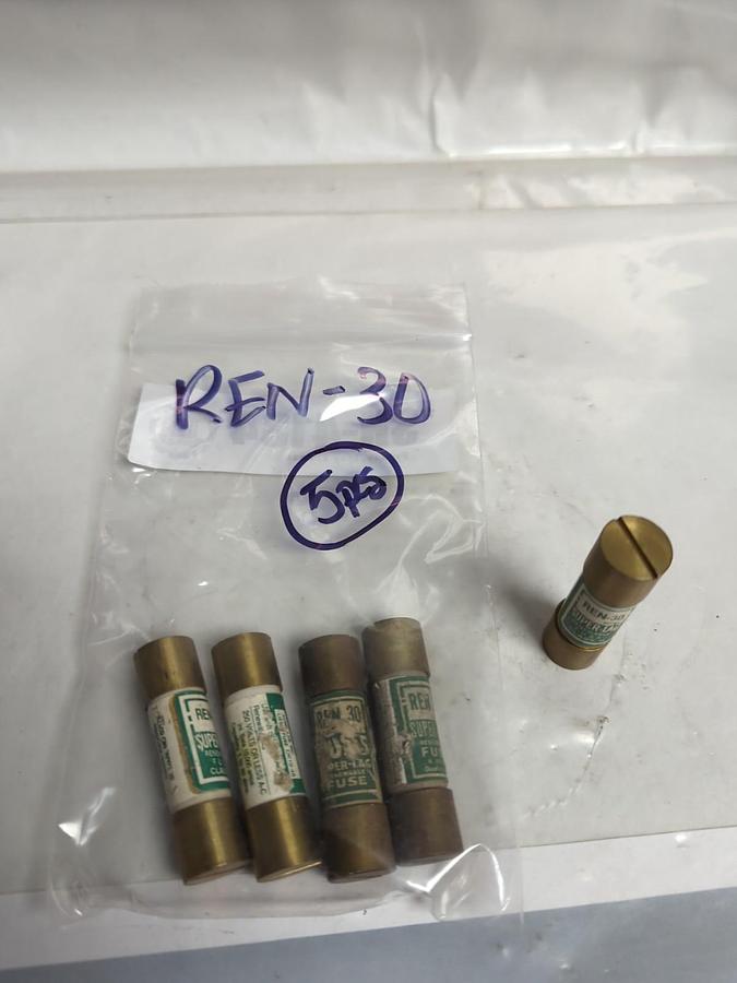 COOPER BUSSMANN,REN30,SUPER-LAG RENEWABLE 30 AMP FUSE LOT OF 5 PRE-OWNED