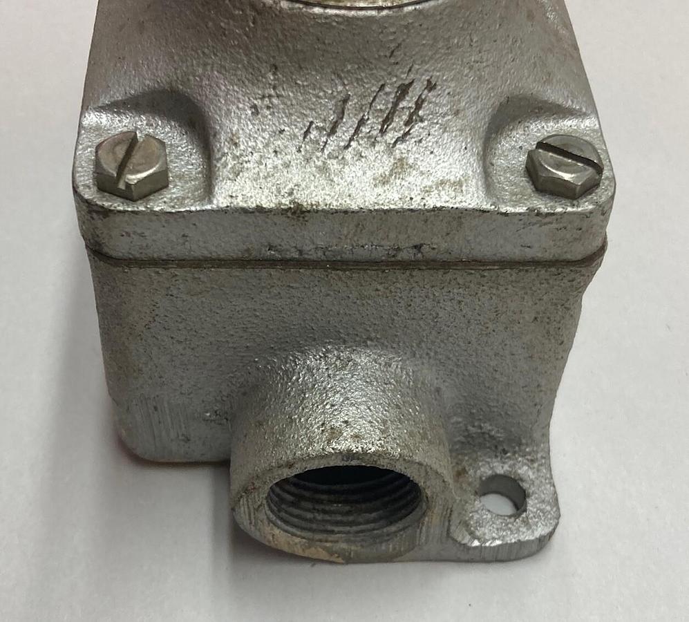 Used Appleton,EFSC175-F3W,3-Way Snap Switch