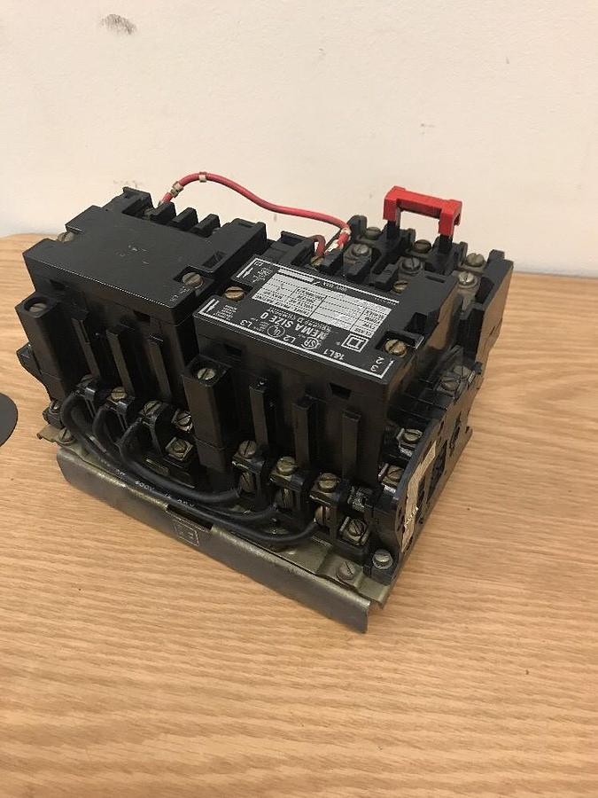 Used SQUARE D,8736SB04,NEMA SIZE 0 REVERSING STARTER