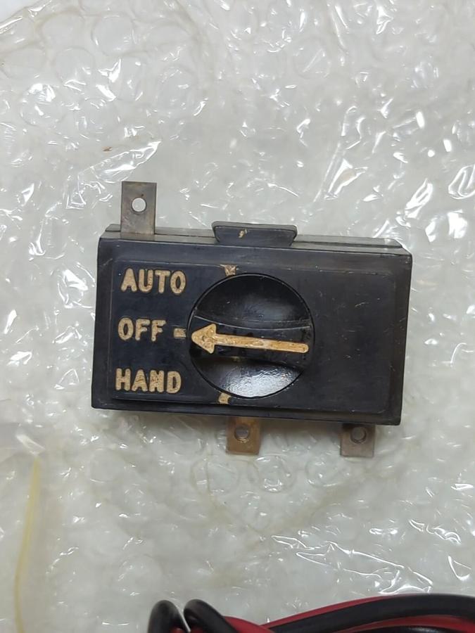 ALLIS-CHALMERS,25-107-200-801,SELECTOR SWITCH H-O-A KIT NOS