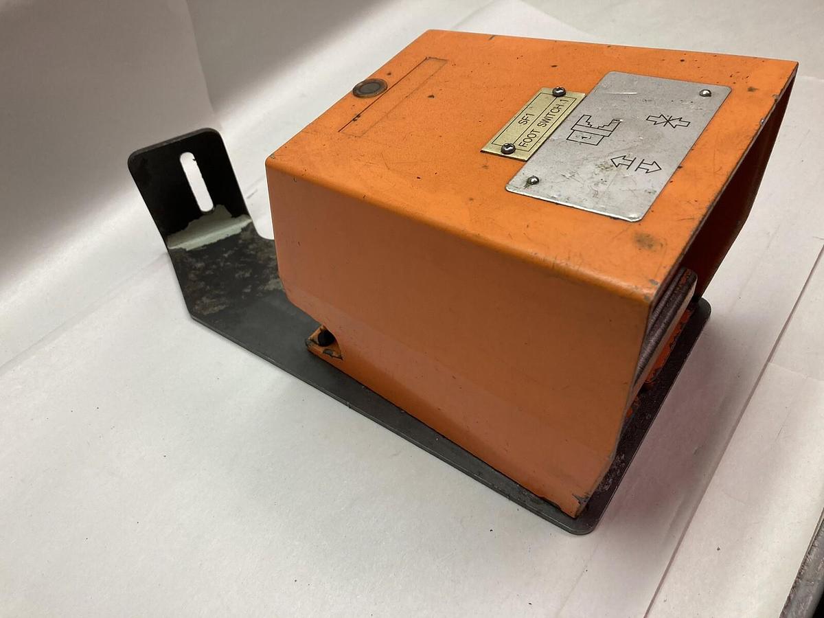 Used SF1 Foot Switch 1