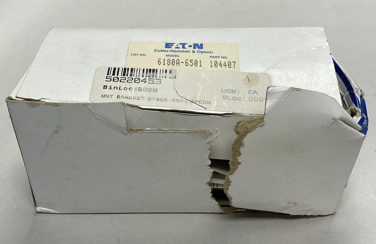 Used EATON,6180A-6501,MOUNTING BRACKET NEW