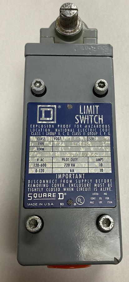 Square D,BR53B2,Class 9007 Series A Limit Switch NOS