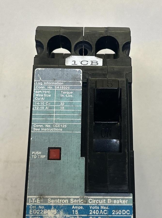 Used ITE SIEMENS,ED22B015,CIRCUIT BREAKER 15A 240V 2P