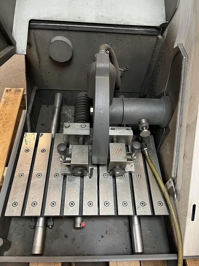 Used STRUERS,05906136,DISCOTOM 60 CUTOFF MACHINE 3PH 220-240V