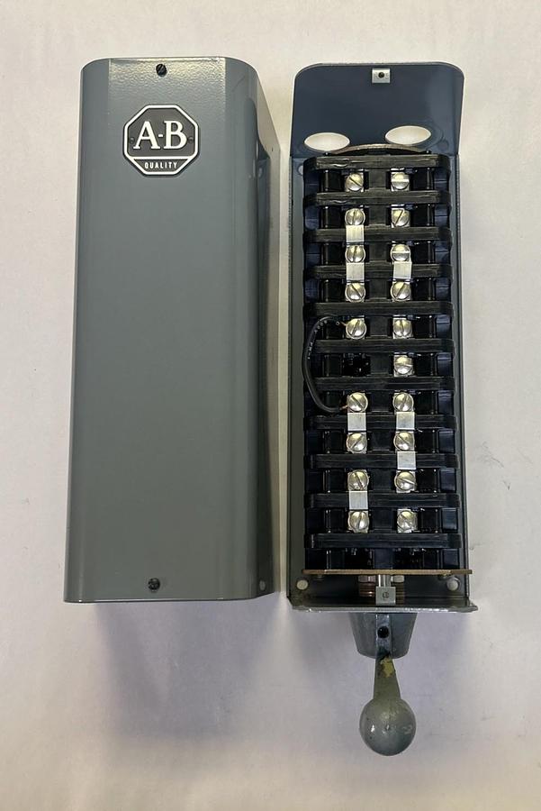Used ALLEN BRADLEY,365-NX1,NON REVERSING DRUM SWITCH FOUR SPEED