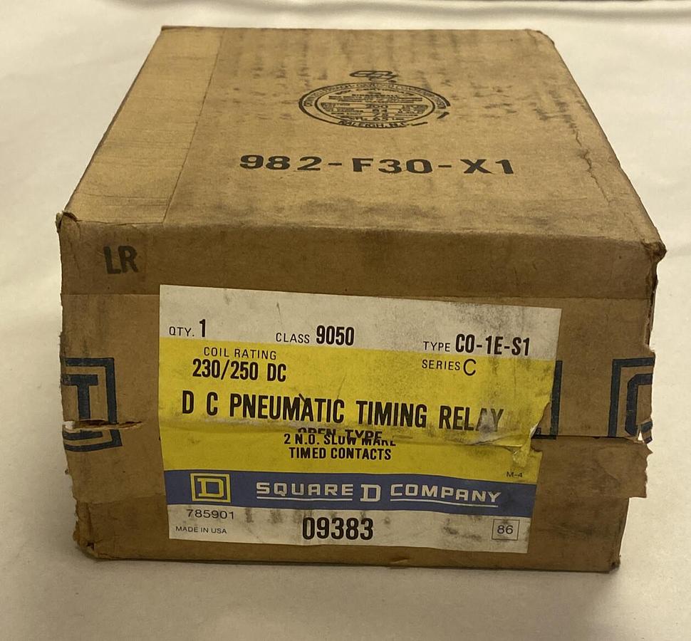 Used SQUARE D,9050-C0-1E-S1,PNEUMATIC TIMING RELAY NEW SEALED