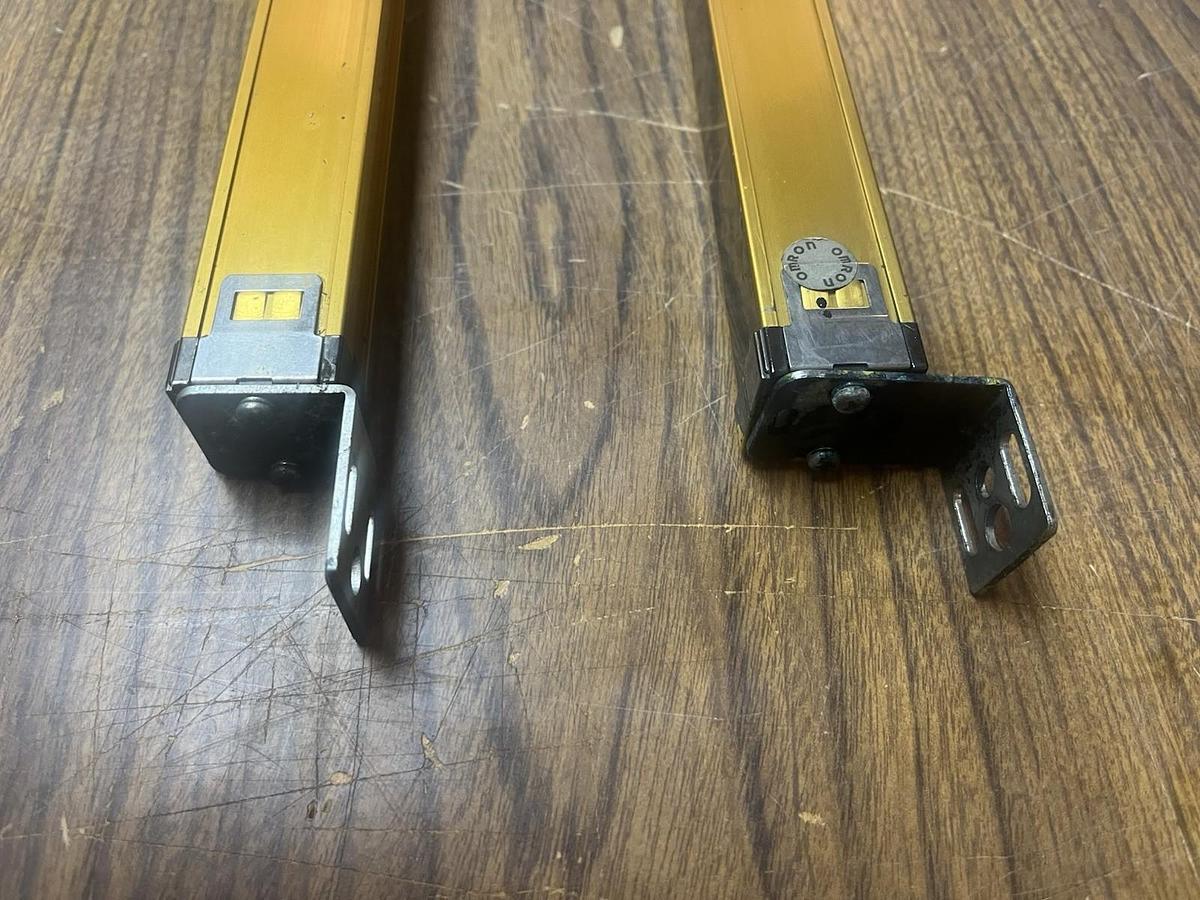 Used OMRON,F3SN-A0757P-25,LIGHT CURTAIN