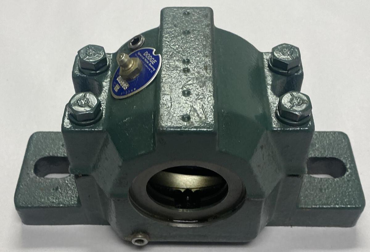 DODGE,043995,2-BOLT PILLOW BLOCK ROLLER BEARING NEW NO BOX