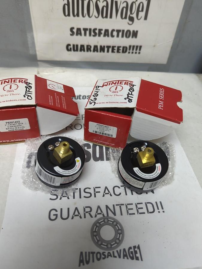 WINTERS,PEM1402,PRESSURE GAUGE 2 IN 1/8 IN NPT 0-30PSI/KPA LOT OF 2 NOS