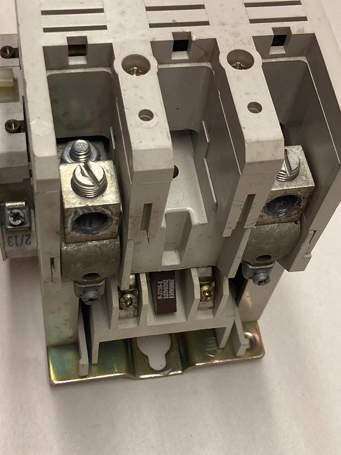 Used Eaton Cutler-Hammer,CN35KN2,3-Pole AC Lighting Contactor Ser A1 100A