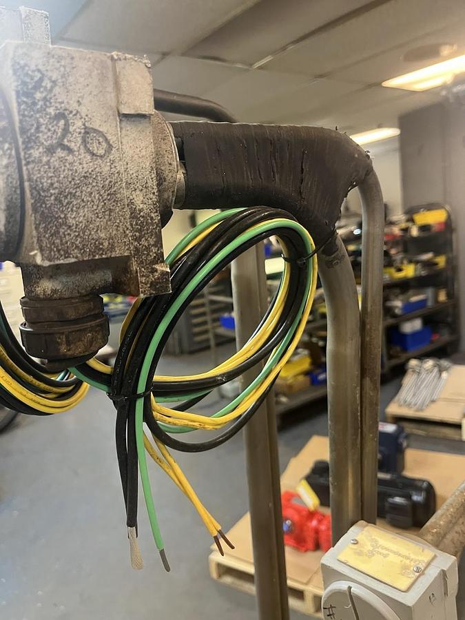 Used PROCESS TECHNOLOGY,LT12264-R54-PLI,TANK IMMERSION HEATER 12kW 240V 64"LX54"H
