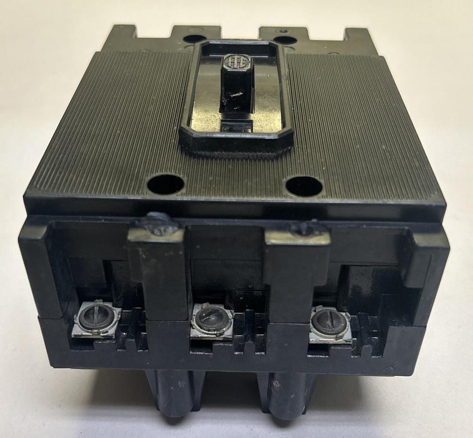 Used ITE,ET1191,CIRCUIT BREAKER 15A 250V 3P