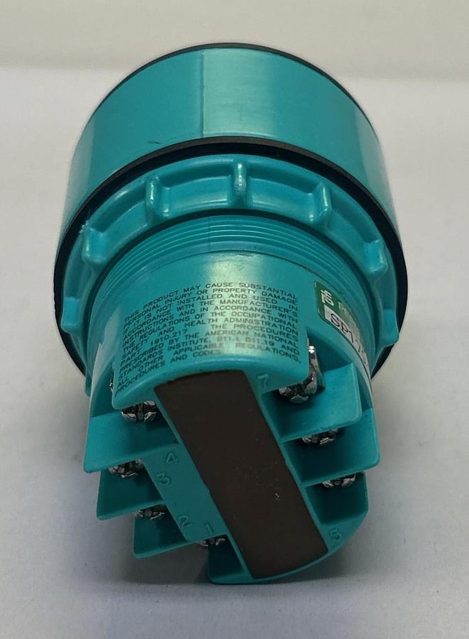 Used PEPPERL & FUCHS,PB1-003-6,CAPACITIVE PALM BUTTON