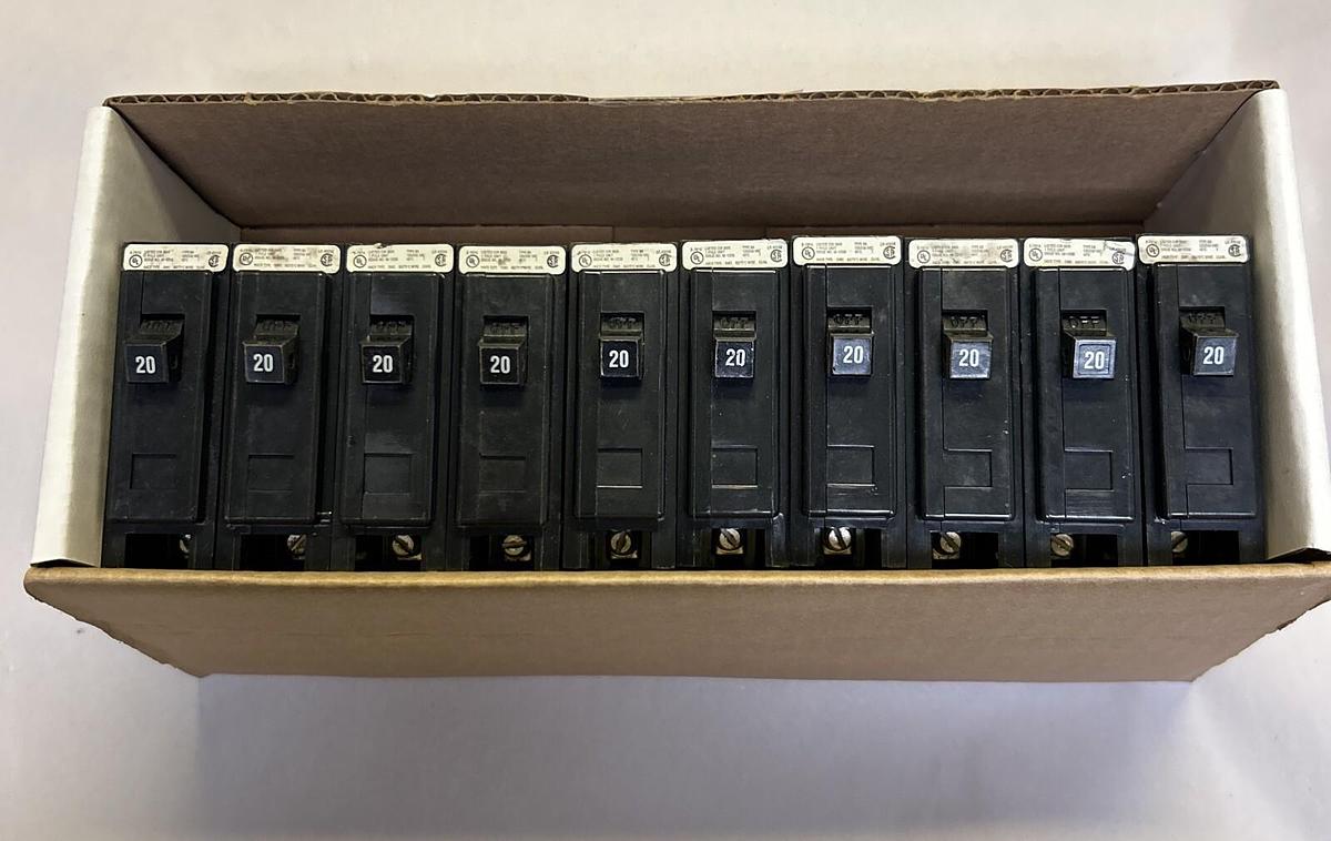 Used CUTLER-HAMMER,BA120,CIRCUIT BREAKER 20A 120/240V 1P LOT OF 10