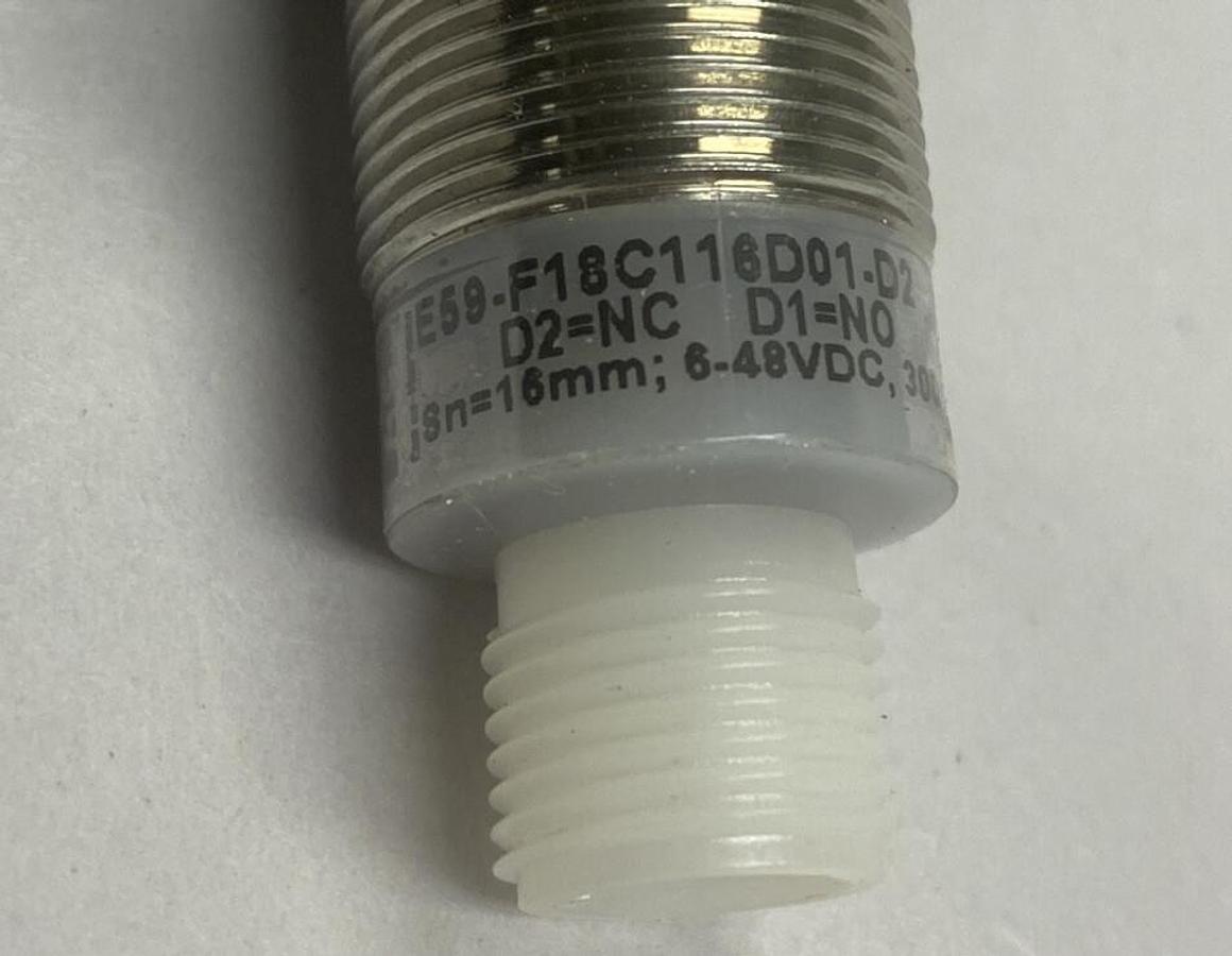 Eaton Cutler-Hammer,E59-F18C116D01-D2,18mm IProx Sensor NOS