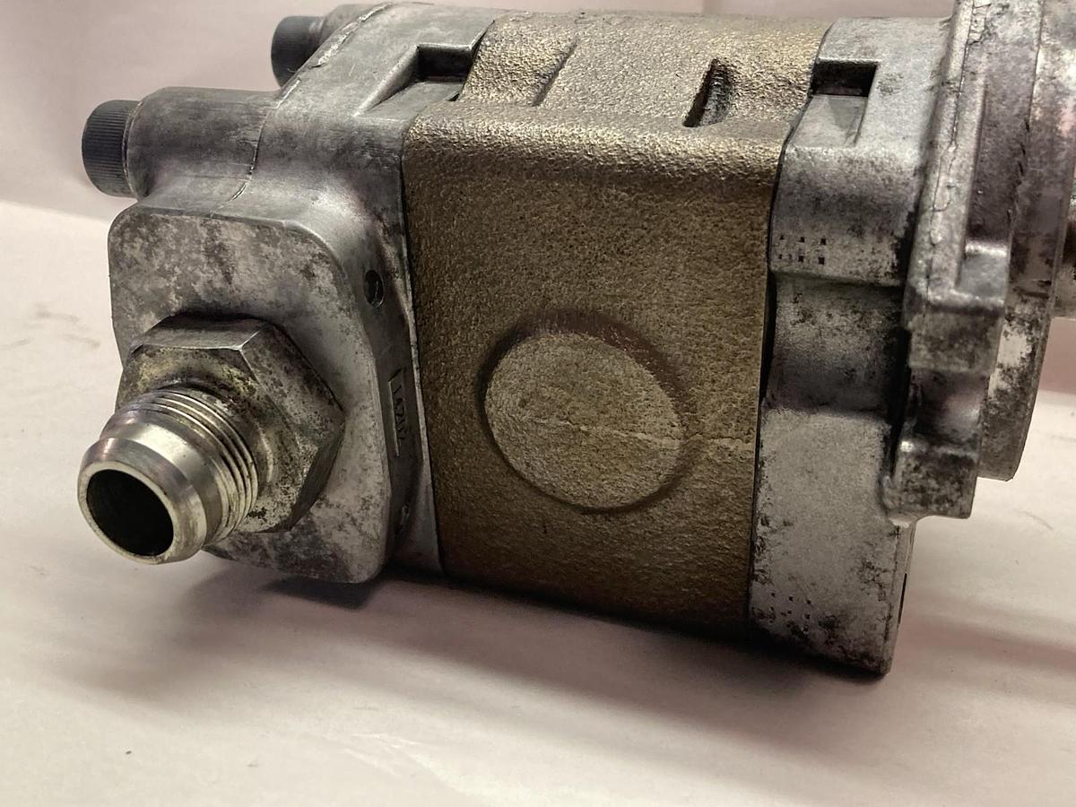 Used Shimadzu,SGP2-40L560,Hydraulic Pump