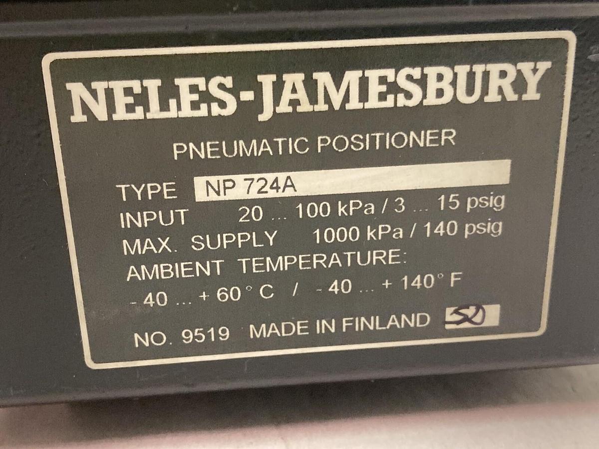 Used Neles-Jamesbury,NP-724A,Pneumatic Valve Positioner 20-100kPa/3-5psig