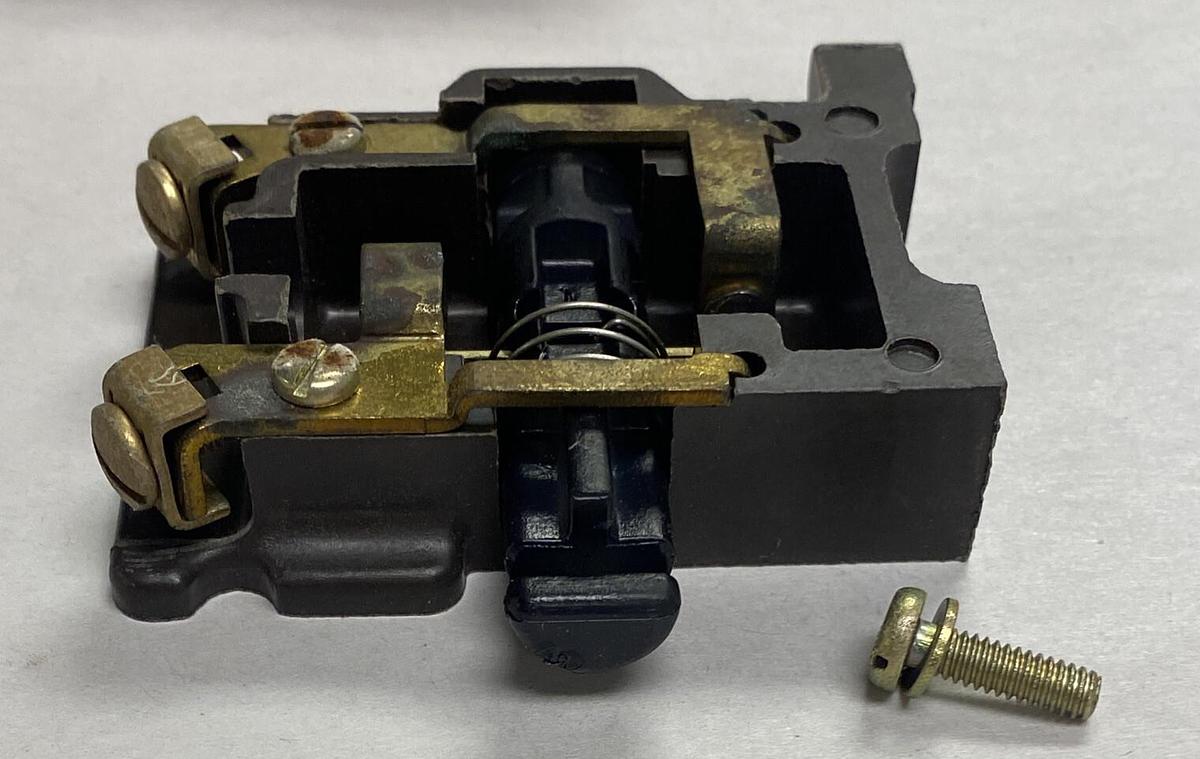 SYLVANIA,KPM-21A,CONVERTIBLE POLE KIT LOT OF 2 NOS