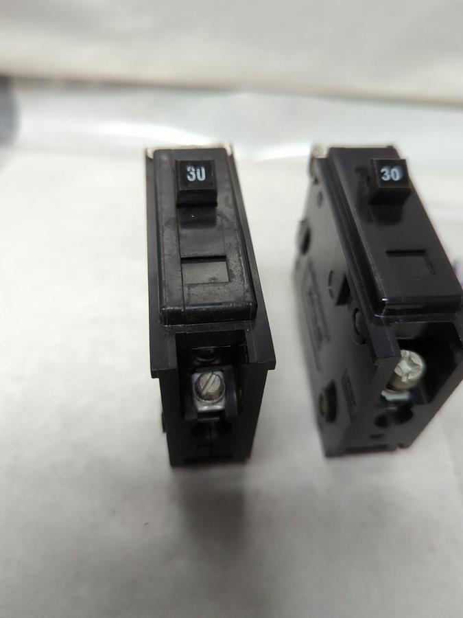 Used CUTLER-HAMMER,BA130,CIRCUIT BREAKER 1-POLE 30 AMP LOT OF 2 PRE-OWNED