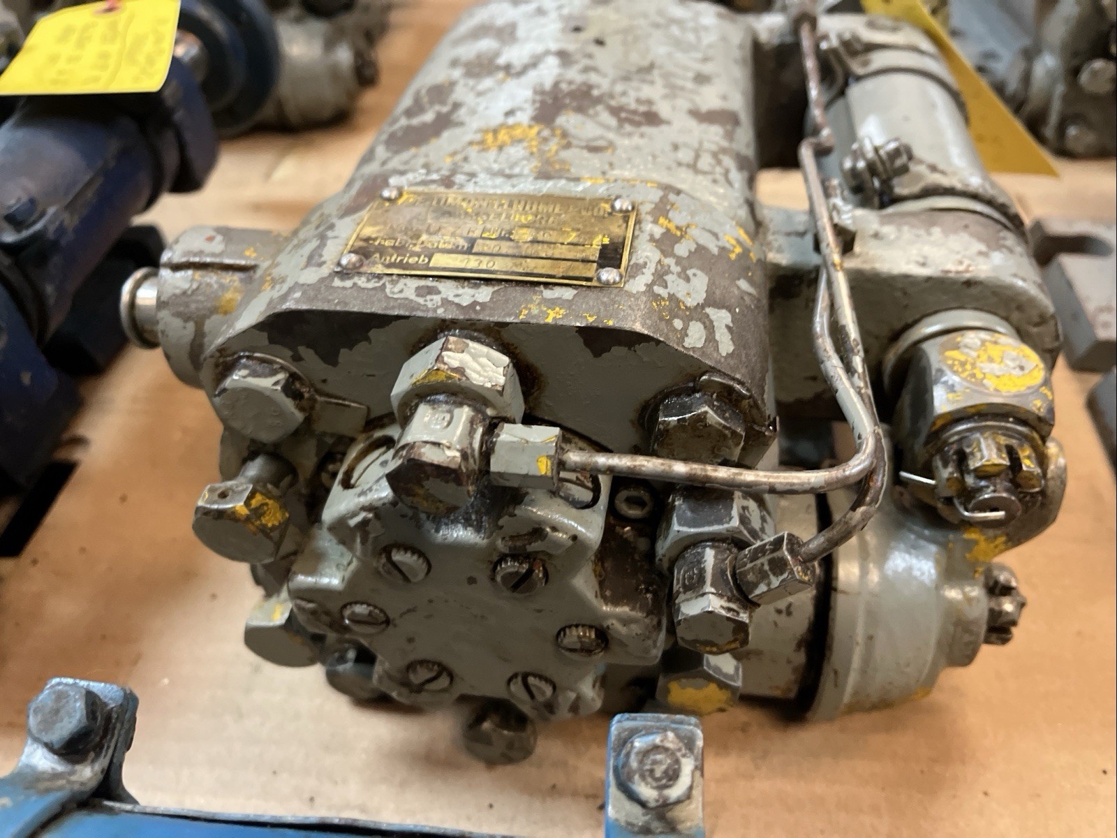 Used DE LIMON FLUHME,FZR 159-752,CENTRAL GREASE PLUNGER PUMP