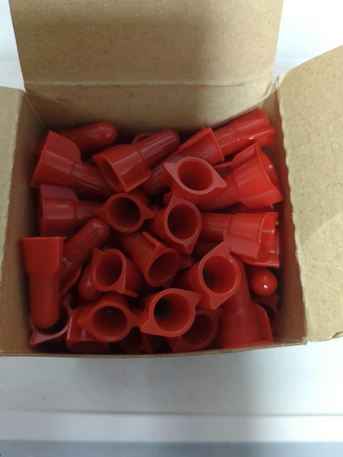 3M,512,ELECTRICAL SPRING INSULATED CONNECTORS BOX OF 100 PCS NOS