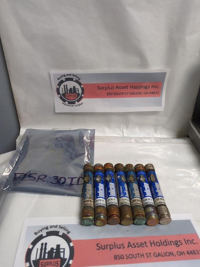 Used LITTELFUSE,FLSR-30ID,INDICATOR FUSE 30 AMP LOT OF 7 PRE-OWNED