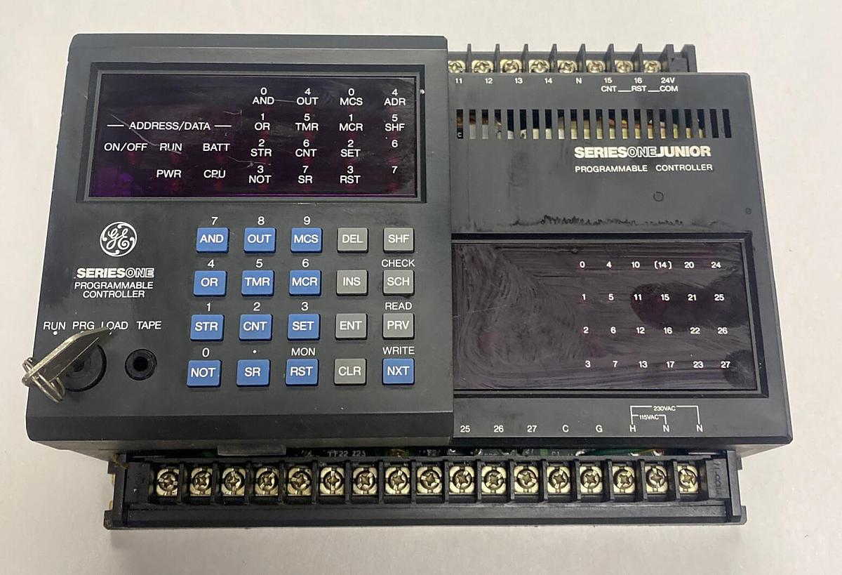Used GE Fanuc,IC609SJR100C,Series One Controller W/ IC610PRG100B Programmer