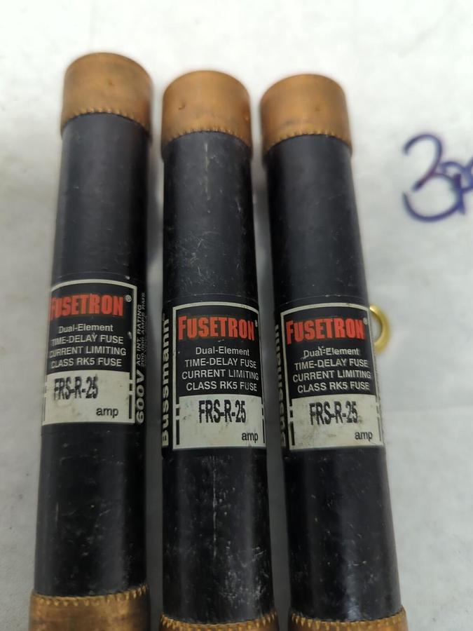 Used COOPER BUSSMANN,FRS-R-25,FUSETRON 25 AMP FUSE LOT OF 3 PRE-OWNED