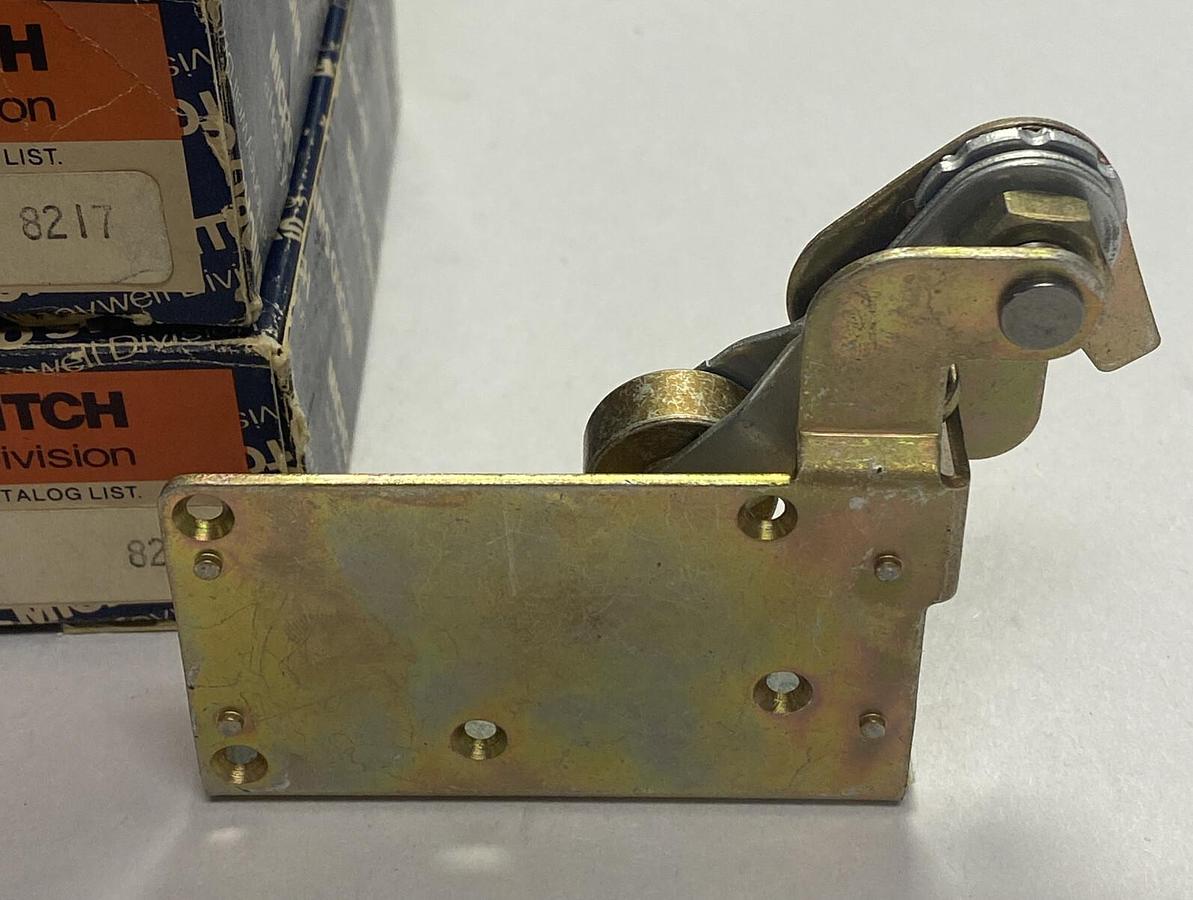 HONEYWELL MICRO SWITCH,6PA4-RH,LIMIT SWITCH LOT OF 2 NEW