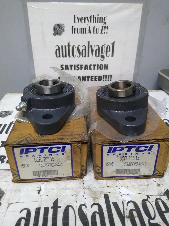 IPTCI,UCFL 205 15,FLANGE MOUNT BEARING 15/16 IN LOT OF 2 NOS