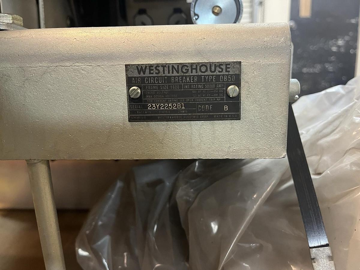 Used WESTINGHOUSE,DB-50,AIR CIRCUIT BREAKER 1600A EATON DIGITRIP RMS TRIP UNIT